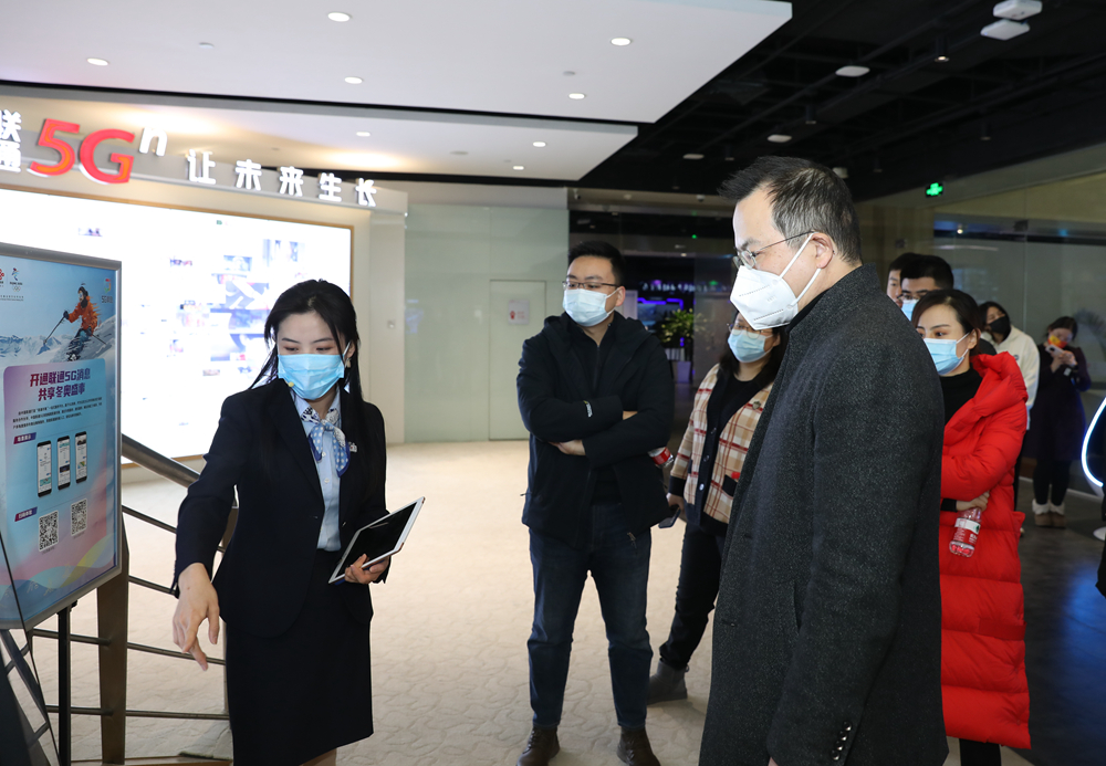 1642646075952002121.jpg IO7A3161.jpg